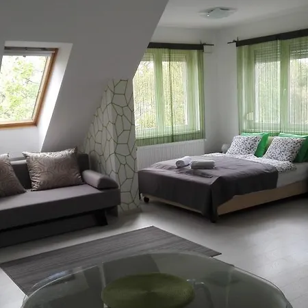 Strand Apartman Apartment *